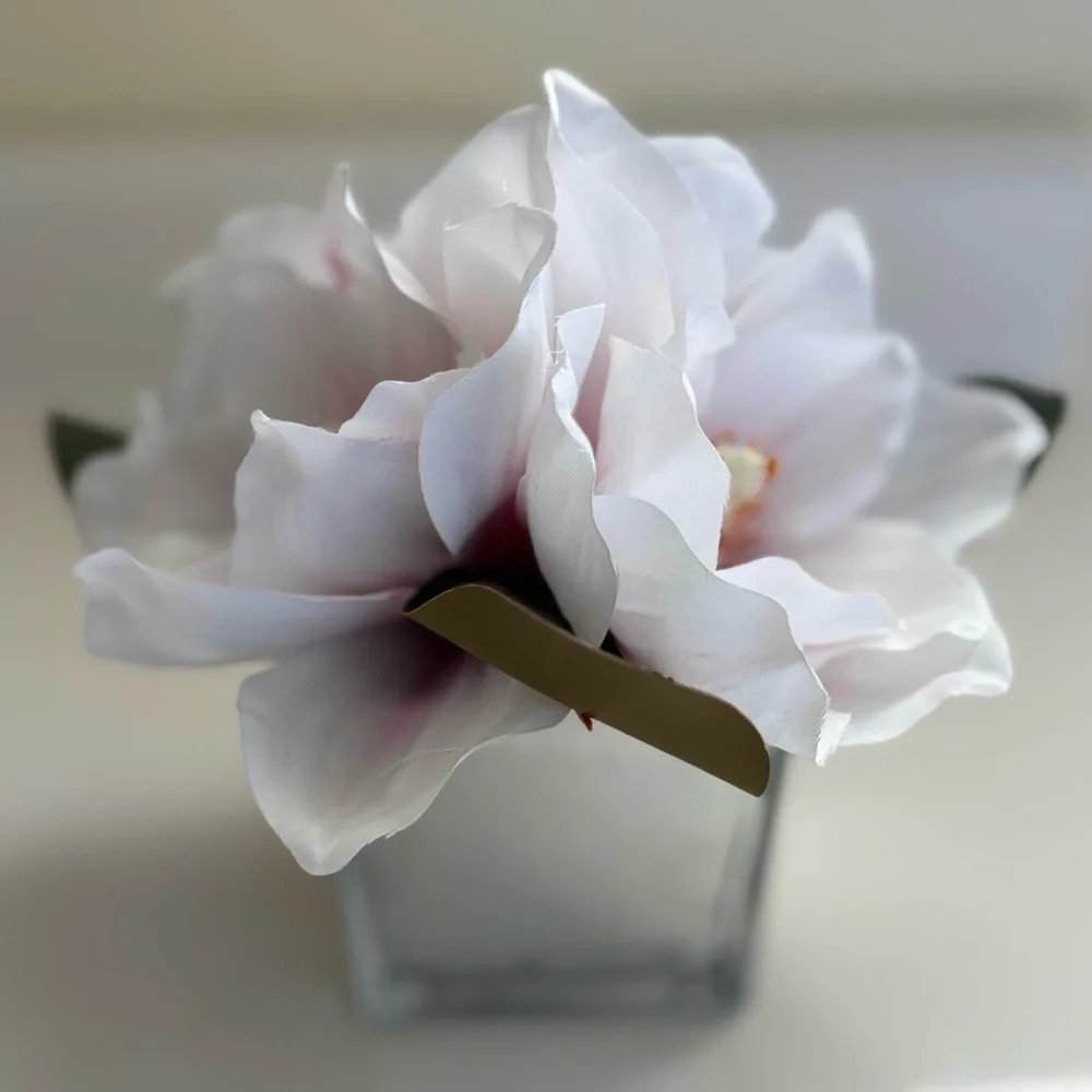 Elegant White & Pink Floral Arrangement Glass Mirror Vase, beautifying any space